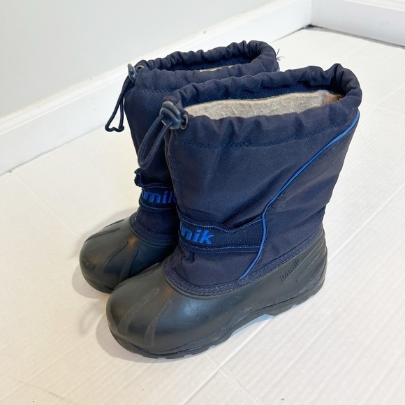 Kamik Kid’s Snow Boots Size 2 Insulated Waterproof Rubber Sole - Picture 1 of 8